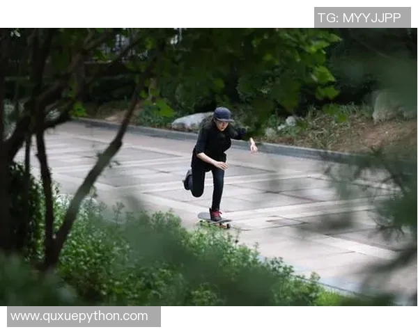 李强的滑板人生：在深度对话中探索激情与梦想的交汇点